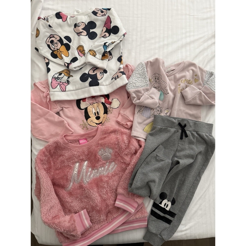 Disney 4t Minnie Mickey Sweatshirt sweater sweatpants Bundle (5 Pcs) Super cute